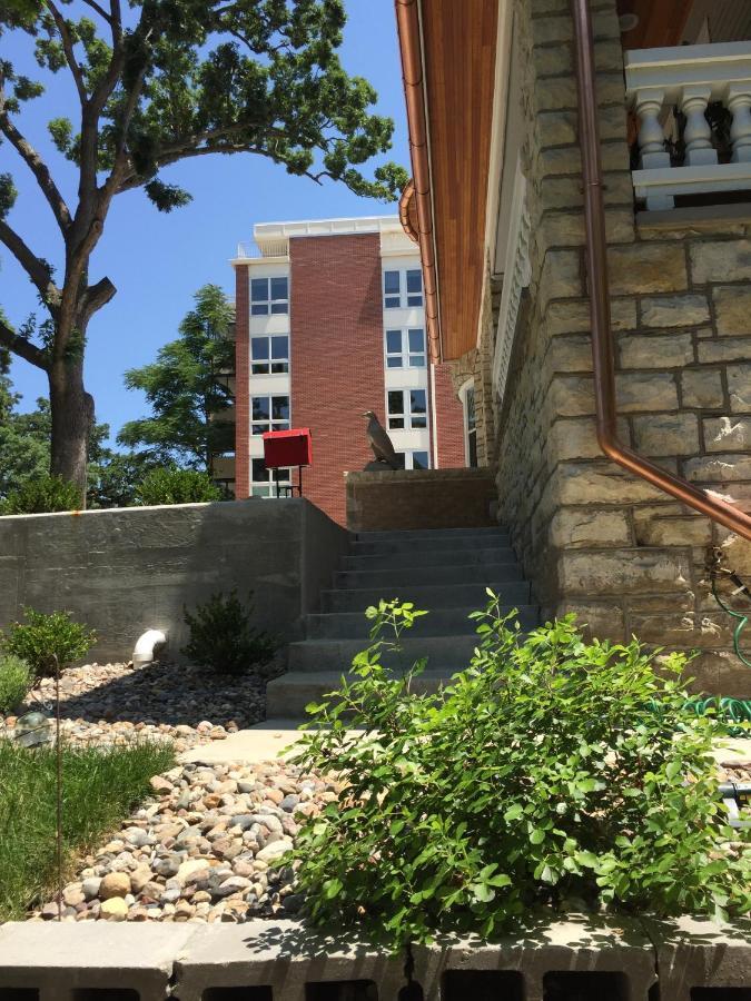 Historical Oscar Lofquist House In The Heart Of Des Moines Apartment Luaran gambar
